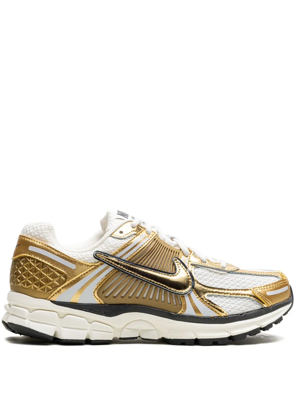 23809317_53720485_1000.jpg.webp Nike Zoom Vomero 5 Metallic Gold - Image 1