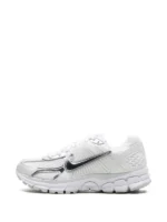 Nike Zoom Vomero 5 Chrome Toe - Image 4