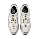New Balance 204L Silver Metallic Black - Image 3
