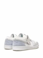 Jordan 1 Low Paris - Image 3