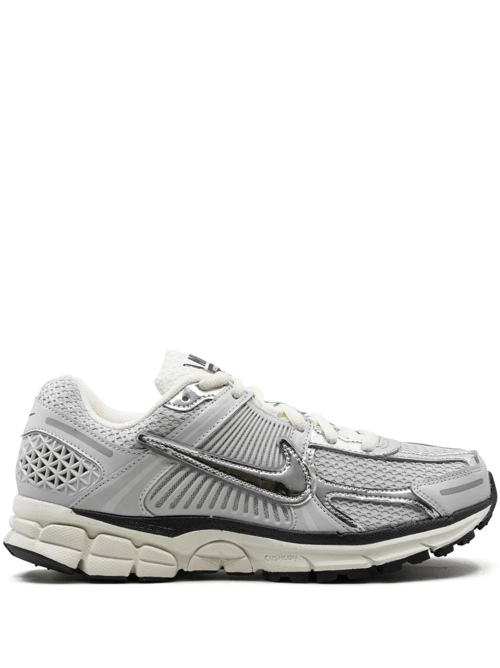 23788291_53693725_1000.jpg.webp Nike Zoom Vomero 5 Photon Dust Metallic Silver - Image 1