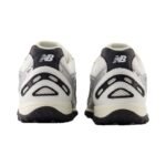 New Balance 204L Silver Metallic Black - Image 4