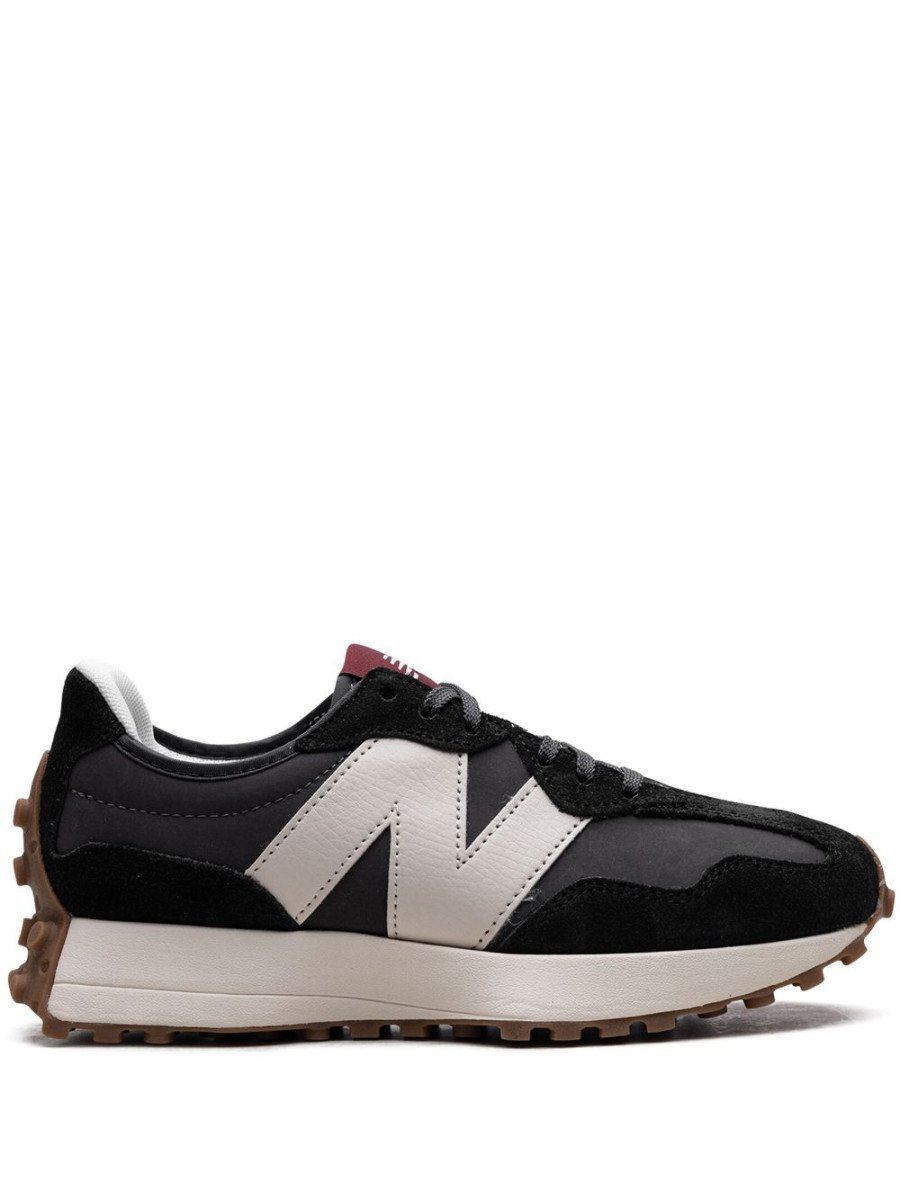 IMG_4373.jpeg New Balance 327 Black Moonbeam - Image 1