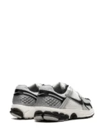 Nike Zoom Vomero 5 Photon Dust Black - Image 3